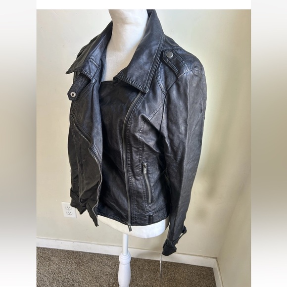 Blanc Noir Women’s Y2K Black Moto Jacket Vegan Faux Leather Full Zip M NWT - Picture 12 of 12